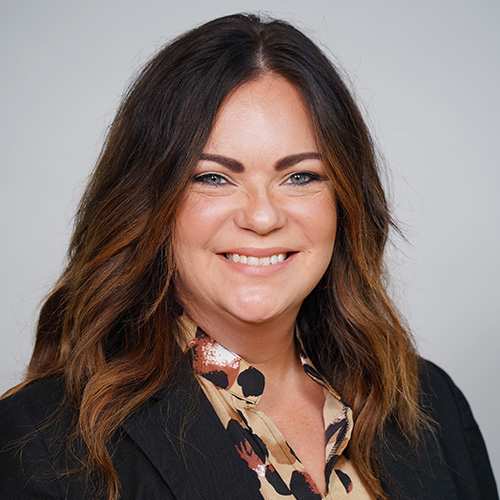 Lisa Hansen headshot