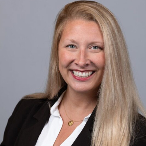 Jenna Ralicki Headshot